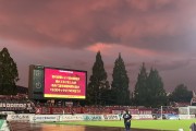 官方：冈山绿雉vs柏太阳神18:30准时开球，球员已入场热身