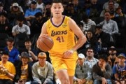 夏联神将！斯威德轰下湖人前14分中的12分 5投5中出手就有